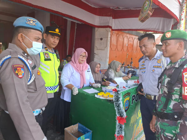 Operasi Ketupat Toba 2025 Pos Pam I Barumun Tengah Tes Urine Narkoba Terhadap Pengemudi. (And/ist)