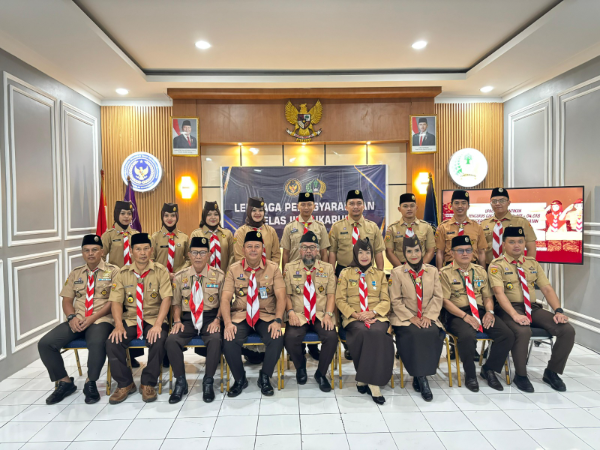 Pengurus Pramuka Gugus Depan Lapas Sukabumi Masa Bakti 2025 – 2027 yang resmi dilantik di Aula Lapas, Rabu (30/7/2025). 