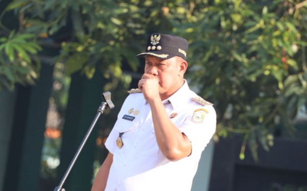 Wali Kota Bekasi Tri Adhianto saat kunjungi SMP Negeri 13 Kota Bekasi terkait kasus pelecehan yang dilakukan oknum guru.