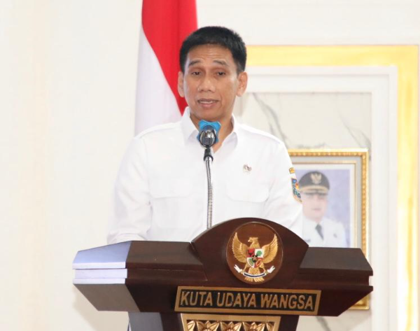 Wamendagri Akhmad Wiyagus mendorong percepatan pembentukan Desa Siaga TBC di Kabupaten Bogor sebagai langkah strategis eliminasi TBC 2026. Evaluasi progres dan kolaborasi lintas sektor menjadi kunci penanganan kasus yang masih tinggi.