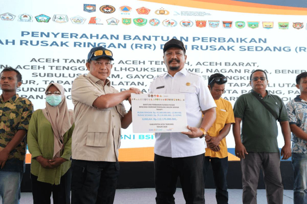 Pemerintah menyalurkan lebih dari Rp528 miliar bantuan perbaikan rumah bagi korban bencana di Aceh, Sumatera Utara, dan Sumatera Barat, disertai bantuan jaminan hidup bagi lebih dari 175 ribu warga terdampak.