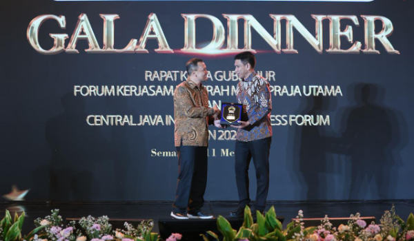 Wakil Menteri Dalam Negeri Akhmad Wiyagus saat menghadiri forum Mitra Praja Utama di Semarang, menegaskan kolaborasi antardaerah sebagai strategi utama menghadapi tantangan global dan memperkuat ketahanan nasional.
