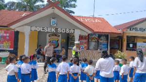 Tumbuhkan Disiplin Siswa Siswi, Kapos Lantas Polres Palas Gelar 