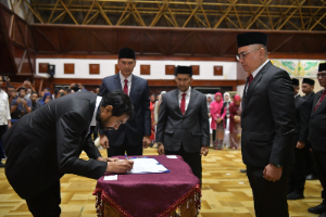 Muzakir Manaf Lantik 25 Pejabat Eselon II Pemerintah Aceh, Tekankan Percepatan Kinerja dan Realisasi Anggaran 2026