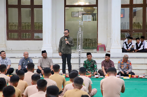 Wamendagri Bima Arya Tutup Pengabdian Praja IPDN Gelombang II di Aceh Tamiang dengan Buka Puasa Bersama Warga