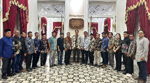 Bukber di Pendopo, Lucky Hakim dan AMKI Perkuat Sinergi Lawan Hoaks dan Dorong Transparansi Informasi