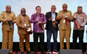 Forum Strategis Papua Digelar, Kemendagri Tekankan Pembangunan Tepat Sasaran untuk Kesejahteraan Orang Asli Papua