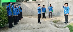 KUA Banjarsari Gelar Apel Hardiknas 2026, Teguhkan Semangat Pendidikan Berkarakter