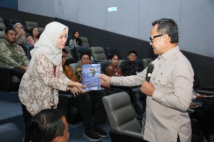 Bima Arya Tegaskan Karakter Kunci Kesuksesan Saat Tutup Program Magang Kemendagri