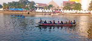 Hari Puncak Festival Cisadane 2026, Susur Sungai Cisadane Jadi Primadona, Ribuan Pengunjung Padati Kota Tangerang