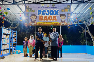 Mahasiswa KKM 38 UNIBA Resmikan “Pojok Baca” di Desa Mekarbaru, Dorong Minat Literasi Anak