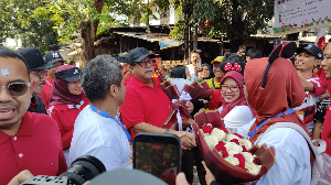 Jakarta Sehat Meruya Fest 2026, Rano Karno dan Ima Mahdiah Hadir Sapa Warga Meruya Utara