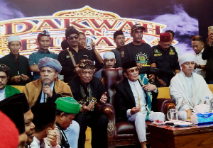 PWI LS Jawa Barat Dikukuhkan di Indramayu, Anton Charliyan Dorong Sinergi Agama dan Budaya