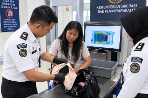 Rutan Kelas I Jakarta Pusat Gagalkan Penyelundupan Handphone Saat Layanan Kunjungan